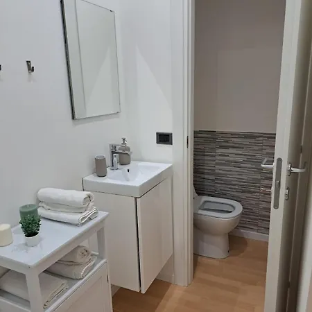 Apartment Towermorange Rom
